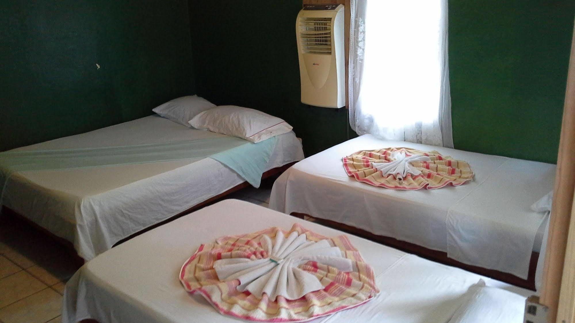 Cabinas Miss Miriam 2 Tortuguero Ngoại thất bức ảnh
