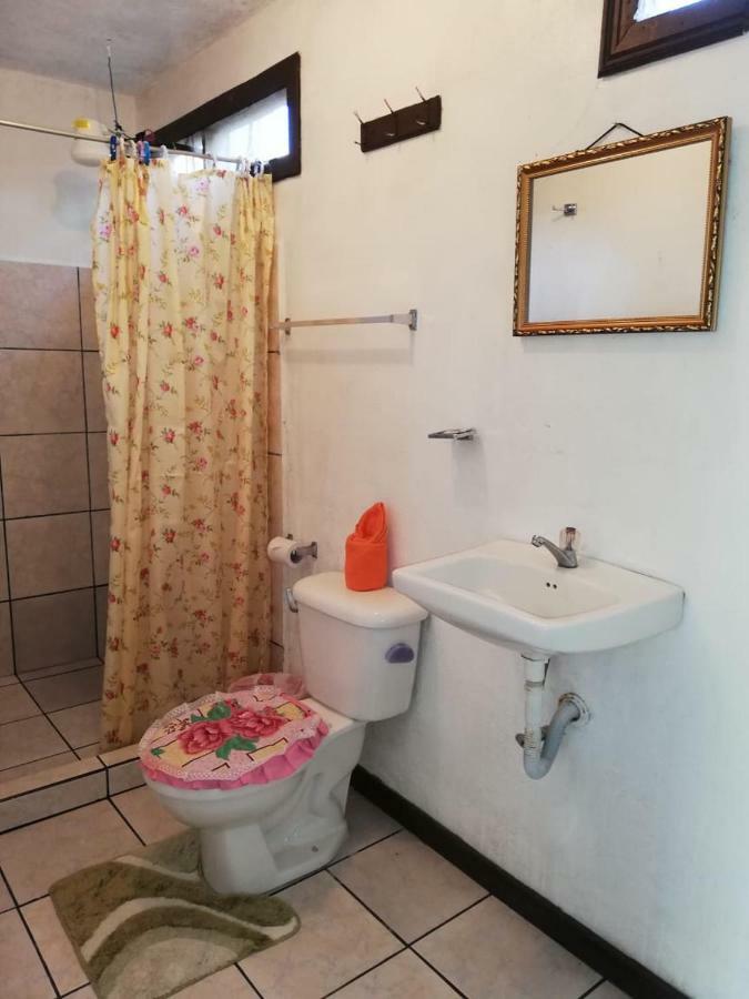 Cabinas Miss Miriam 2 Tortuguero Ngoại thất bức ảnh