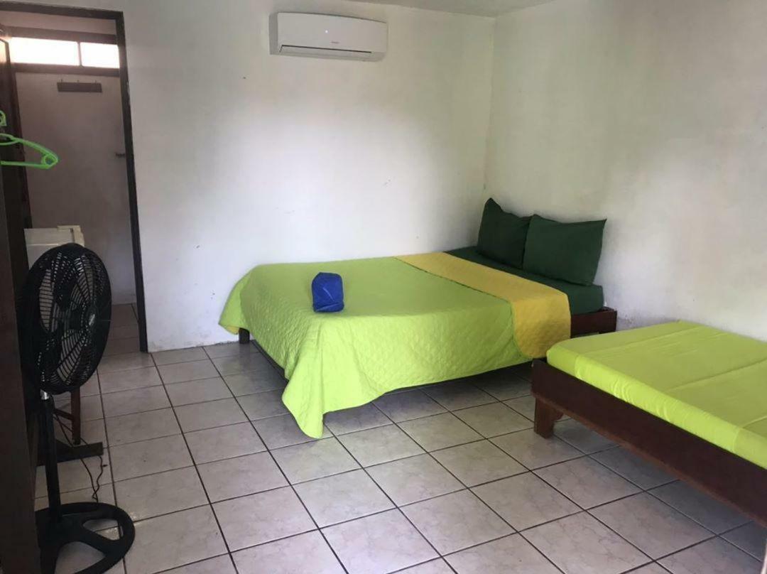 Cabinas Miss Miriam 2 Tortuguero Ngoại thất bức ảnh