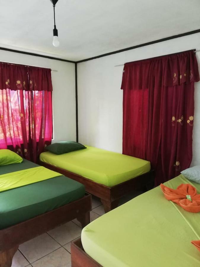 Cabinas Miss Miriam 2 Tortuguero Ngoại thất bức ảnh