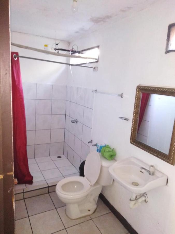 Cabinas Miss Miriam 2 Tortuguero Ngoại thất bức ảnh